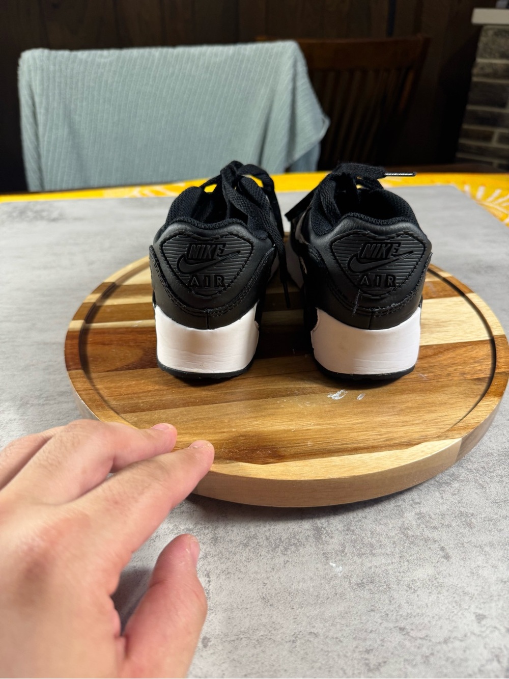Nike Air Max 90 Kids' Shoes (Black/White) size 2Y - Picture 4 of 7